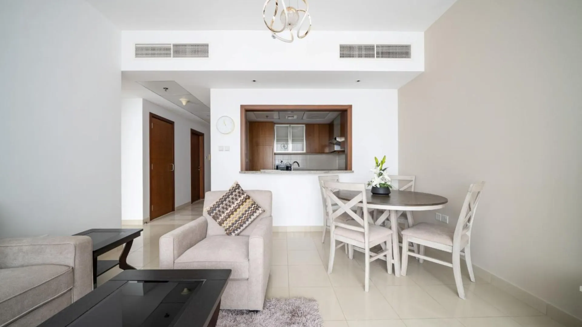 Modern And Stylish 1Br - Standpoint Apartment Dubai United Arab Emirates